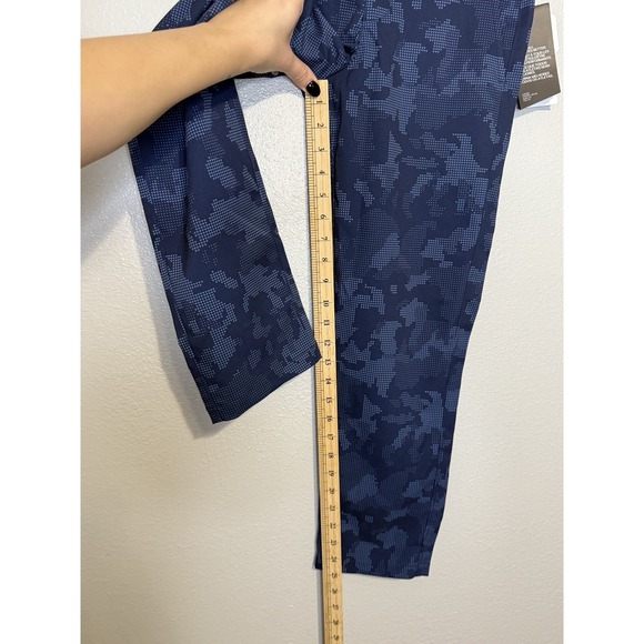 Under Armor Boys Youth Size 10 Blue Digital Camo Golf Pants Chino New With Tags - Picture 4 of 7